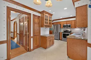 6125 Iris Dr, Raleigh, NC 27612 - Photo 20