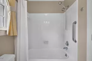 6125 Iris Dr, Raleigh, NC 27612 - Photo 40