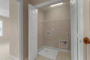 2007 Fieldhouse Ave, Raleigh, NC 27603 - Photo 32