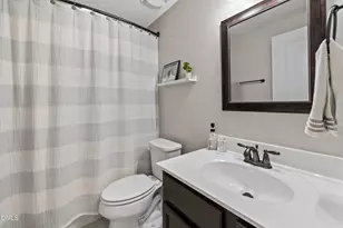 147 S Farnleigh Dr, Chapel Hill, NC 27517 - Photo 52