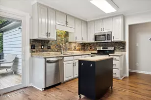 8121 Owenston Ct, Raleigh, NC 27612 - Photo 10
