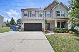 231 Fair Oaks Ct, Mebane, NC 27302 - Photo 1