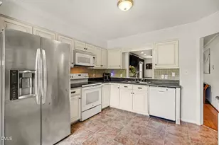 302 Hutchins Dr, Garner, NC 27529 - Photo 14