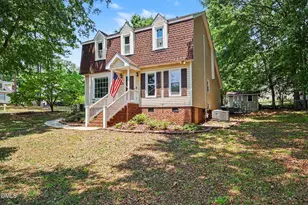 302 Hutchins Dr, Garner, NC 27529 - Photo 2