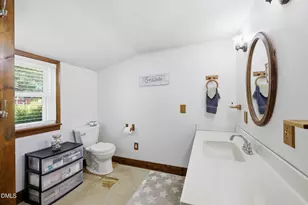 734 S Wakefield St, Zebulon, NC 27597 - Photo 26