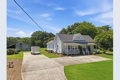 734 S Wakefield Street, Zebulon, NC 27597 - Photo 2