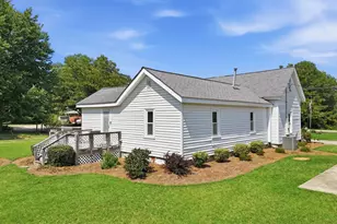734 S Wakefield St, Zebulon, NC 27597 - Photo 6