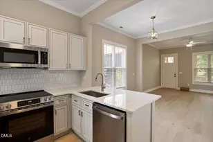 320 Gray Ave, Durham, NC 27701 - Photo 10