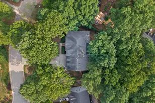 202 Stoneleigh Dr, Cary, NC 27511 - Photo 48