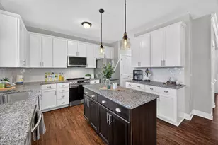 804 Buckner Ct, Fuquay Varina, NC 27526 - Photo 6