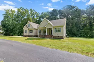 140 Lee Ln, Smithfield, NC 27577 - Photo 2