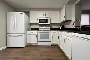 7328 Summerland Dr, Raleigh, NC 27612 - Photo 10