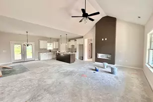 3782 Chatsworth Dr, La Grange, NC 28551 - Photo 2