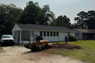 1316 North Dr, Goldsboro, NC 27534 - Photo 2