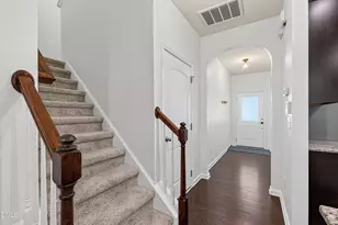 1010 Contessa Dr, Cary, NC 27513 - Photo 10
