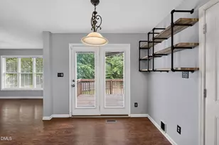 1404 Poplar Ridge Rd, Fuquay-Varina, NC 27526 - Photo 4