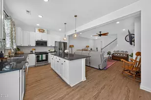 743 Creekway Dr, Fuquay-Varina, NC 27526 - Photo 14