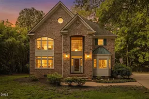 118 E Walnut Ave, Wake Forest, NC 27587 - Photo 2