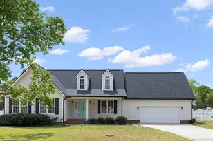 724 Iris Bryant Rd, Dunn, NC 28334 - Photo 1