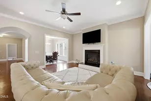512 Slate Creek Pl, Cary, NC 27519 - Photo 10