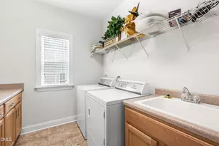 360 Fire Opal Ln, Holly Springs, NC 27540 - Photo 28