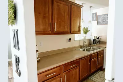 312 Crestview Street, Sanford, NC 27330 - Photo 6