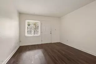 7040 Longstreet Dr, Raleigh, NC 27615 - Photo 8
