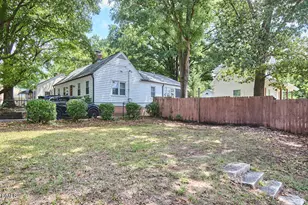 201 E Club Blvd, Durham, NC 27704 - Photo 30