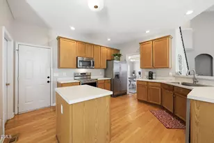 8900 Eaglebrook Ct, Raleigh, NC 27617 - Photo 10