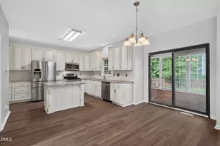 9213 Zermatt Ct, Raleigh, NC 27617 - Photo 30