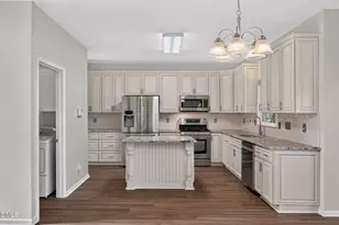 9213 Zermatt Ct, Raleigh, NC 27617 - Photo 32