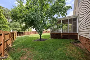 9213 Zermatt Ct, Raleigh, NC 27617 - Photo 10