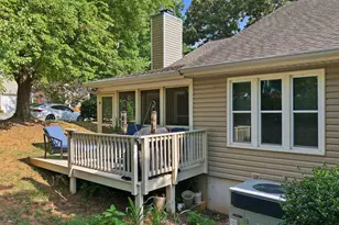243 Chimney Rise Dr, Cary, NC 27511 - Photo 4