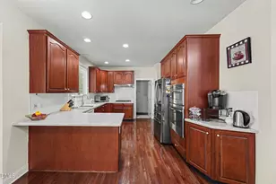 9159 Palm Bay Cir, Raleigh, NC 27617 - Photo 10