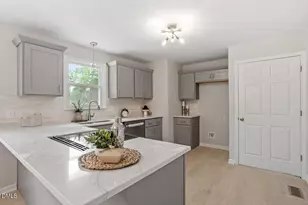601 West St, Selma, NC 27576 - Photo 8