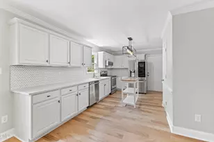 6701 Holly Mill Ct, Raleigh, NC 27613 - Photo 4