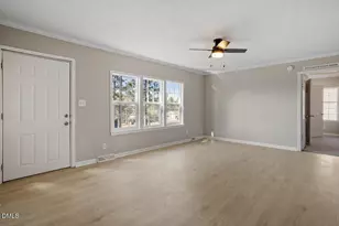 190 Pickett Cir, Vass, NC 28394 - Photo 4