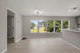 105 Stone Glen Pl, Pikeville, NC 27863 - Photo 2
