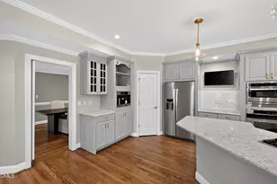2714 St Marys St, Raleigh, NC 27609 - Photo 10