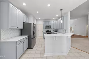 2101 Chicora Wood Dr, Raleigh, NC 27606 - Photo 22