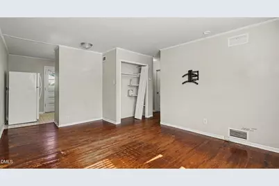 519 Overlook Street, Greensboro, NC 27403 - Photo 8