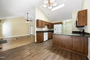 235 Cherrylaurel Dr, Youngsville, NC 27596 - Photo 20