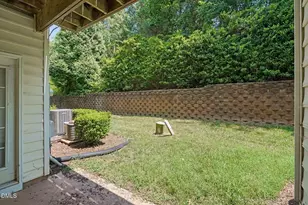 5453 Crescentview Pkwy, Raleigh, NC 27606 - Photo 28