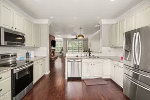 5453 Crescentview Pkwy, Raleigh, NC 27606 - Photo 10