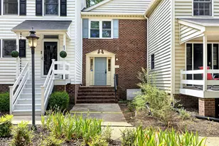 107 Sully Ct, Chapel Hill, NC 27514 - Photo 2