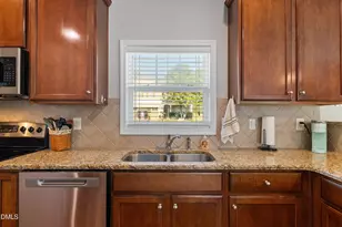 436 Field Glow Ln, Apex, NC 27539 - Photo 8