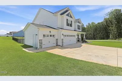 143 Carroll Farm Way, Zebulon, NC 27597 - Photo 4
