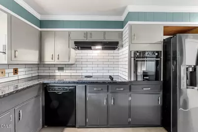 2034 Woodland Avenue, Burlington, NC 27215 - Photo 14