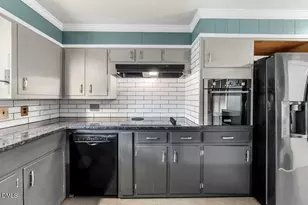 2034 Woodland Ave, Burlington, NC 27215 - Photo 14