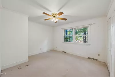 4900 Larchmont Drive, Raleigh, NC 27612 - Photo 14